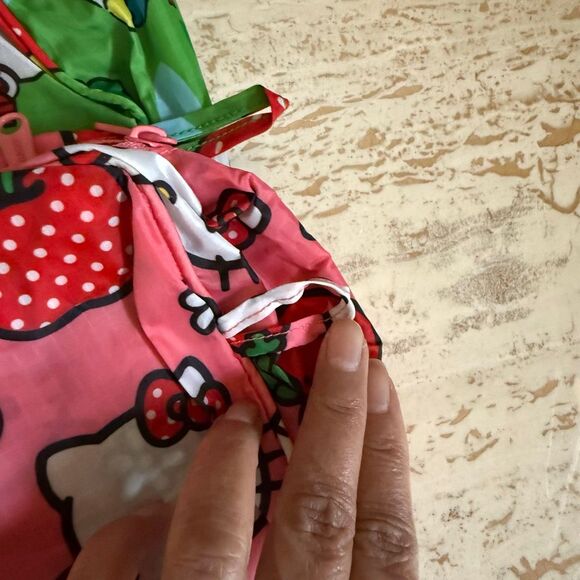 Baggu x Hello Kitty and friends packing cubes set of 2 different sizes - Picture 7 of 10